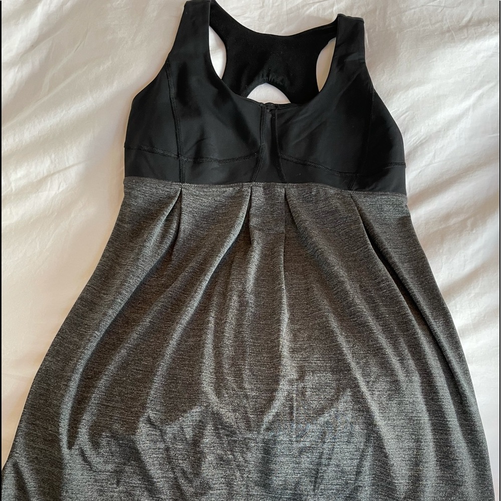 GUC black and gray tank w/ built in bra